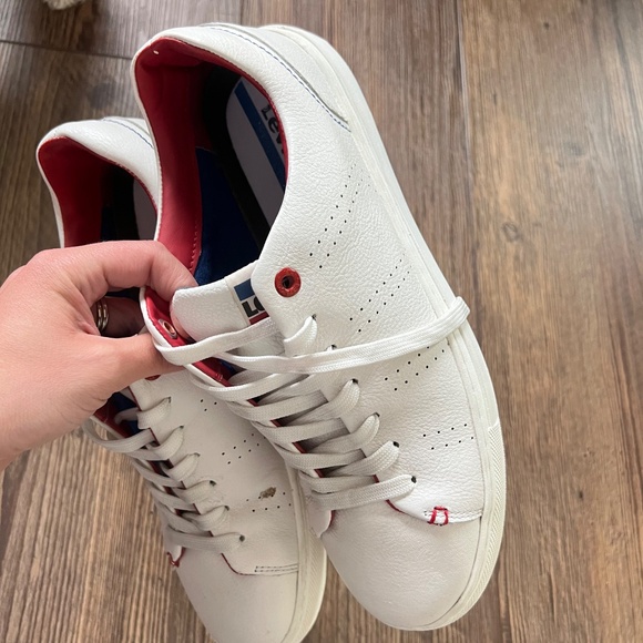 Levi’s sneakers size 11.5 - Picture 2 of 3